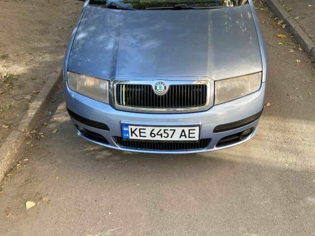 Сірий Шкода Фабія, об'ємом двигуна 1.4 л та пробігом 295 тис. км за 3500 $, фото 1 на Automoto.ua