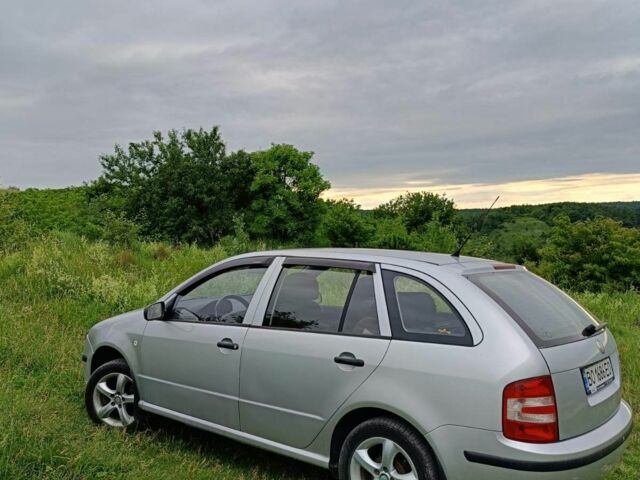 Серый Шкода Фабия, объемом двигателя 1.2 л и пробегом 920 тыс. км за 4100 $, фото 1 на Automoto.ua