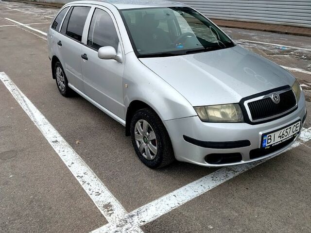 Сірий Шкода Фабія, об'ємом двигуна 1.2 л та пробігом 21700 тис. км за 4500 $, фото 1 на Automoto.ua