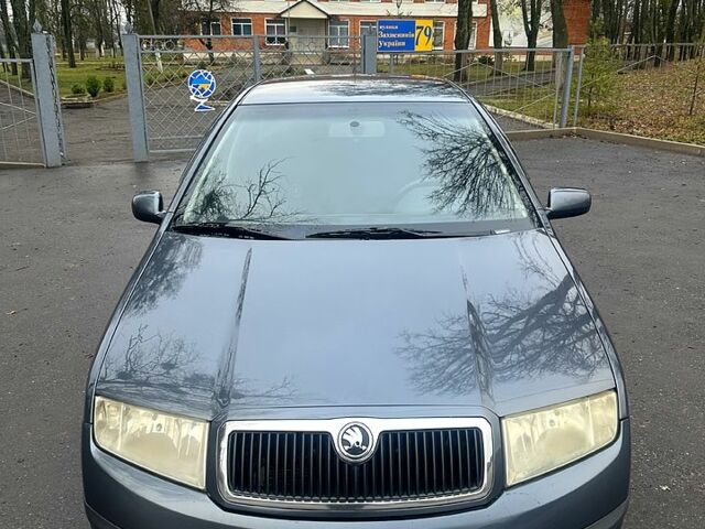 Сірий Шкода Фабія, об'ємом двигуна 1.4 л та пробігом 180 тис. км за 4350 $, фото 1 на Automoto.ua