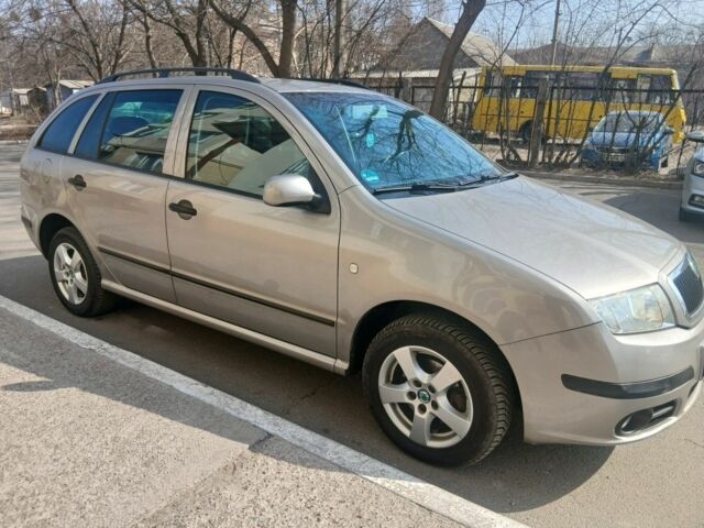 Сірий Шкода Фабія, об'ємом двигуна 0 л та пробігом 187 тис. км за 4999 $, фото 1 на Automoto.ua