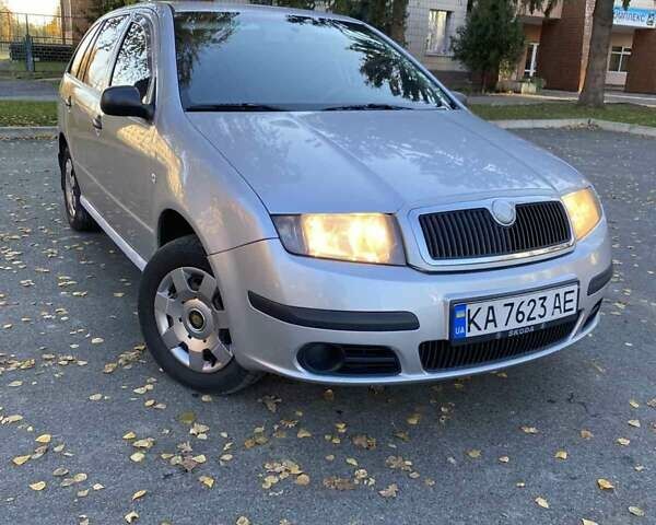 Шкода Фабия 2007 в Броварах на Automoto.ua Серый Шкода Фабия, объемом двигателя 1.2 л и пробегом 234 тыс. км за 2999 $, фото 1 на Automoto.ua