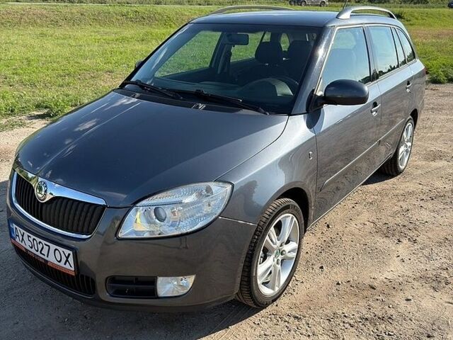 Сірий Шкода Фабія, об'ємом двигуна 1.6 л та пробігом 150 тис. км за 6500 $, фото 1 на Automoto.ua