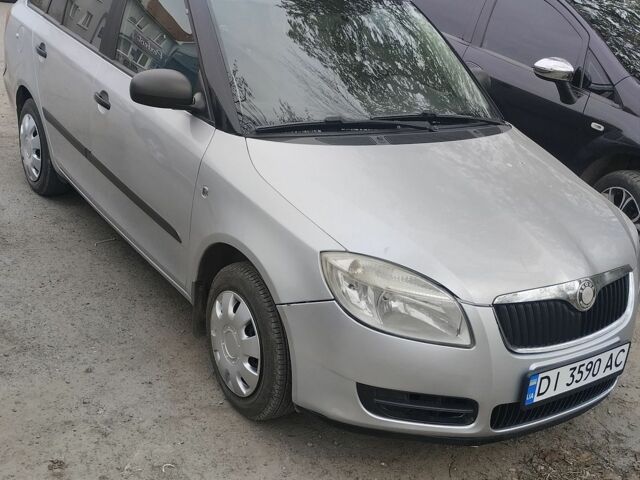 Сірий Шкода Фабія, об'ємом двигуна 1.2 л та пробігом 133 тис. км за 4000 $, фото 1 на Automoto.ua