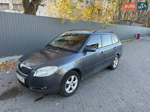 Серый Шкода Фабия, объемом двигателя 1.42 л и пробегом 340 тыс. км за 4299 $, фото 1 на Automoto.ua