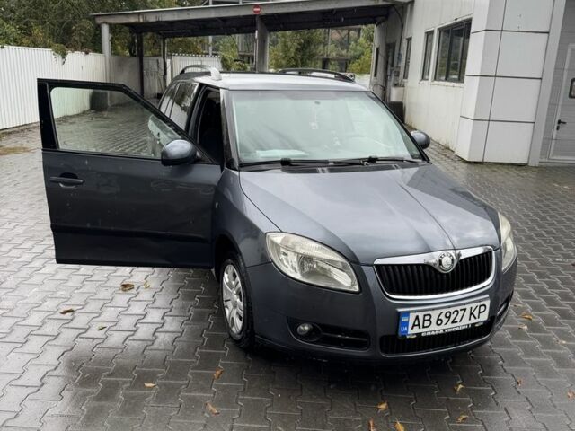 Сірий Шкода Фабія, об'ємом двигуна 1.4 л та пробігом 3 тис. км за 4800 $, фото 1 на Automoto.ua