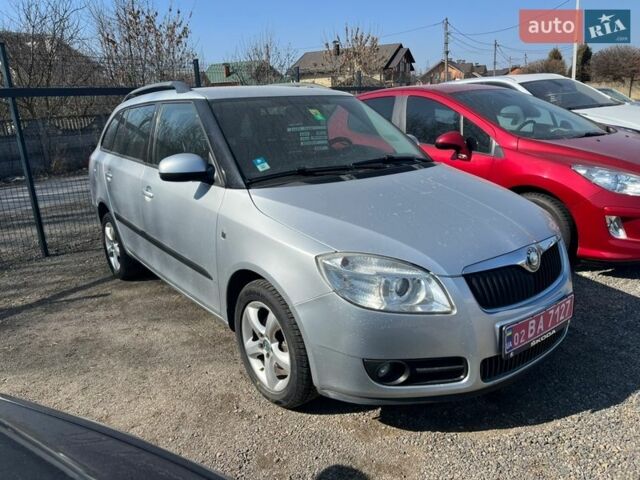 Серый Шкода Фабия, объемом двигателя 1.6 л и пробегом 183 тыс. км за 6600 $, фото 1 на Automoto.ua