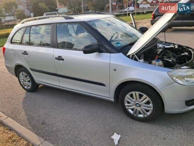 Серый Шкода Фабия, объемом двигателя 1.39 л и пробегом 190 тыс. км за 5900 $, фото 1 на Automoto.ua