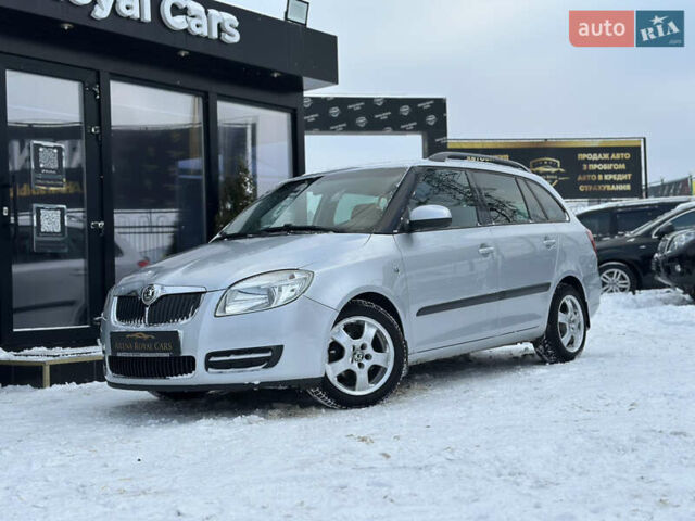 Серый Шкода Фабия, объемом двигателя 1.39 л и пробегом 301 тыс. км за 5400 $, фото 1 на Automoto.ua