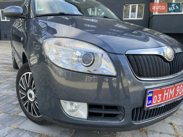 Сірий Шкода Фабія, об'ємом двигуна 1.4 л та пробігом 250 тис. км за 5500 $, фото 1 на Automoto.ua