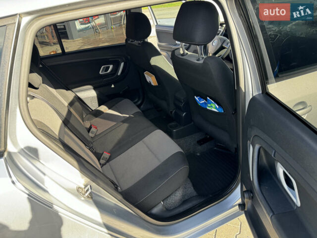Сірий Шкода Фабія, об'ємом двигуна 1.39 л та пробігом 232 тис. км за 5399 $, фото 1 на Automoto.ua