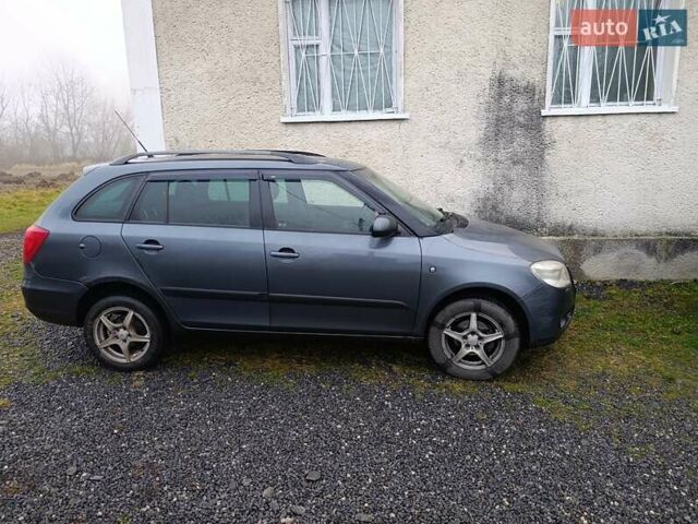 Сірий Шкода Фабія, об'ємом двигуна 1.42 л та пробігом 334 тис. км за 4100 $, фото 1 на Automoto.ua