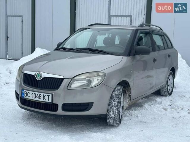 Серый Шкода Фабия, объемом двигателя 1.39 л и пробегом 290 тыс. км за 4450 $, фото 1 на Automoto.ua