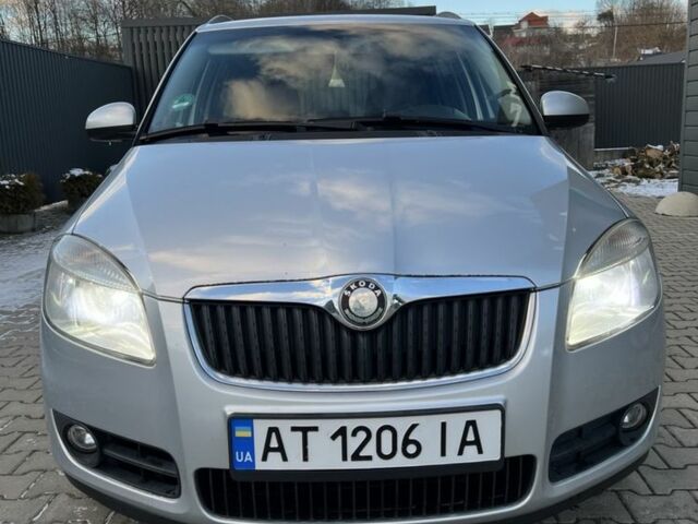 Сірий Шкода Фабія, об'ємом двигуна 1.4 л та пробігом 320 тис. км за 4800 $, фото 1 на Automoto.ua