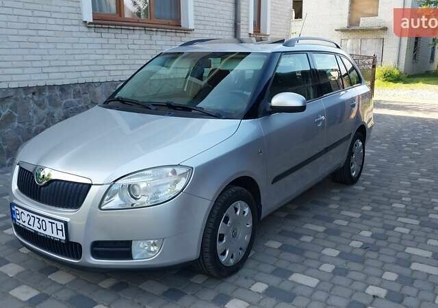 Сірий Шкода Фабія, об'ємом двигуна 1.6 л та пробігом 262 тис. км за 7600 $, фото 1 на Automoto.ua