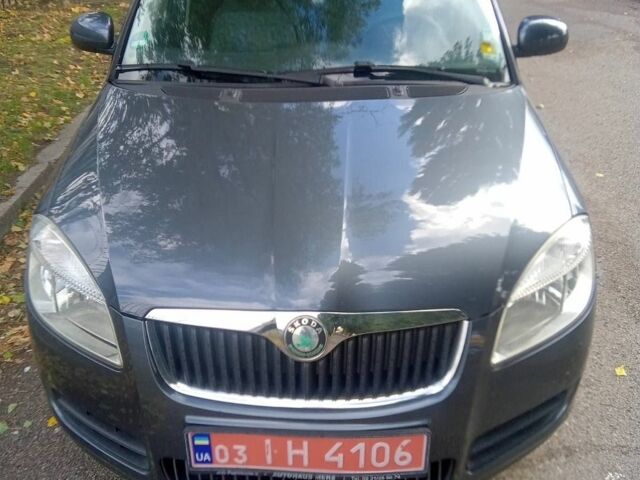 Сірий Шкода Фабія, об'ємом двигуна 1.4 л та пробігом 247 тис. км за 5450 $, фото 1 на Automoto.ua