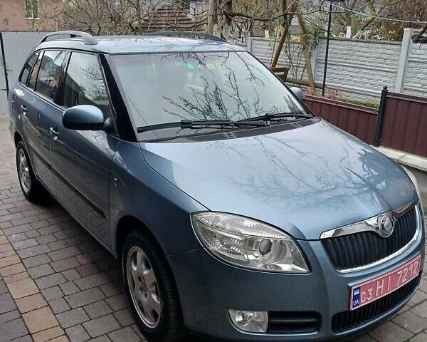 Сірий Шкода Фабія, об'ємом двигуна 1.6 л та пробігом 192 тис. км за 5900 $, фото 1 на Automoto.ua