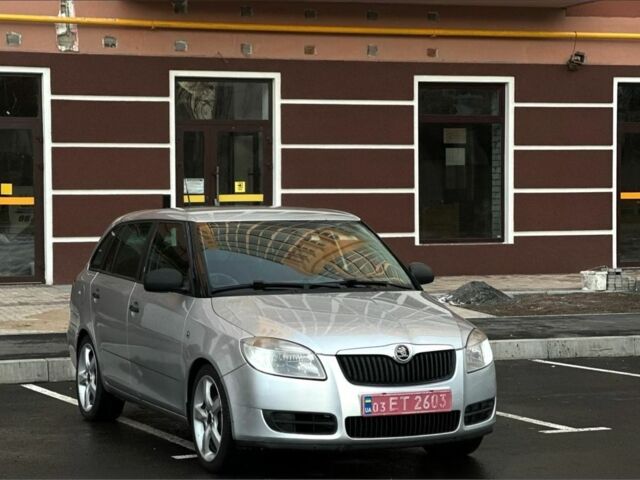 Сірий Шкода Фабія, об'ємом двигуна 1.4 л та пробігом 180 тис. км за 5300 $, фото 1 на Automoto.ua