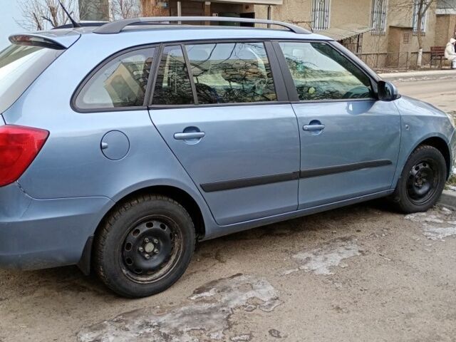 Сірий Шкода Фабія, об'ємом двигуна 1.2 л та пробігом 236 тис. км за 4337 $, фото 1 на Automoto.ua