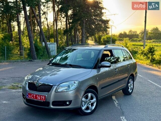 Сірий Шкода Фабія, об'ємом двигуна 1.6 л та пробігом 166 тис. км за 6850 $, фото 1 на Automoto.ua