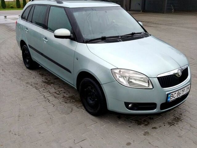 Сірий Шкода Фабія, об'ємом двигуна 1.6 л та пробігом 370 тис. км за 4999 $, фото 1 на Automoto.ua