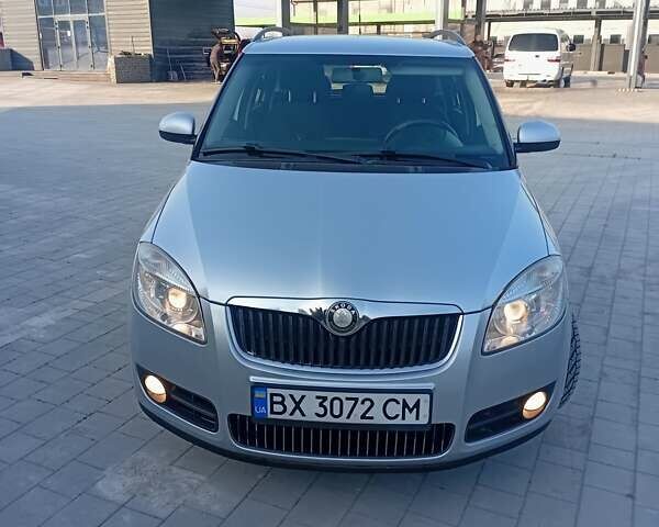 Серый Шкода Фабия, объемом двигателя 1.9 л и пробегом 350 тыс. км за 5999 $, фото 1 на Automoto.ua