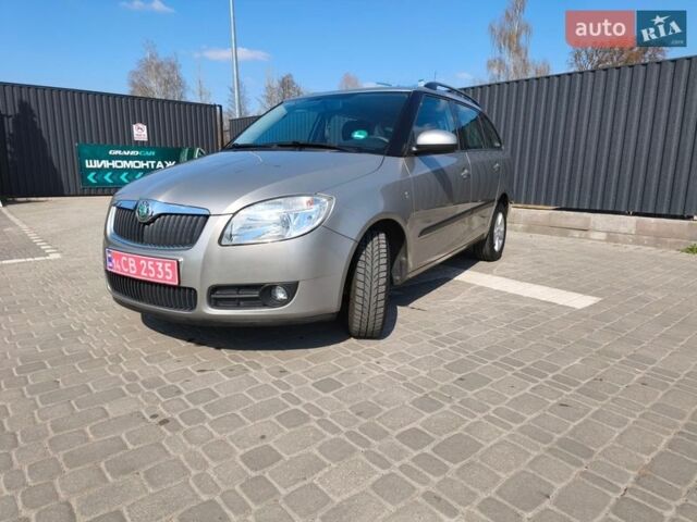 Сірий Шкода Фабія, об'ємом двигуна 1.4 л та пробігом 218 тис. км за 6200 $, фото 1 на Automoto.ua