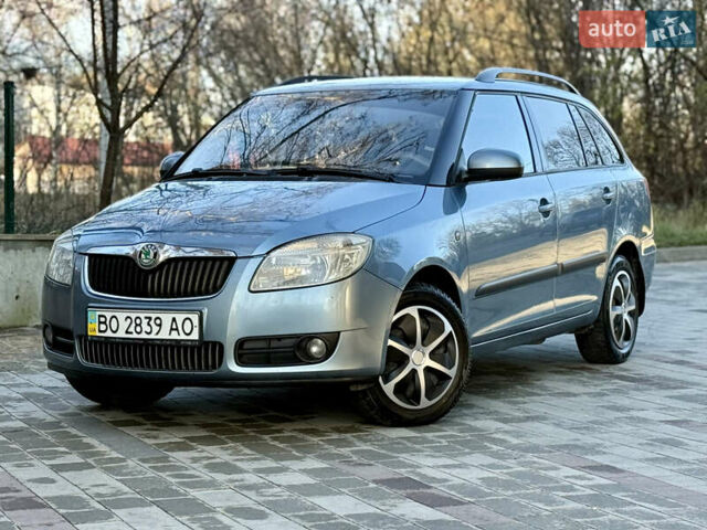 Серый Шкода Фабия, объемом двигателя 1.4 л и пробегом 263 тыс. км за 4550 $, фото 1 на Automoto.ua