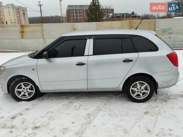 Серый Шкода Фабия, объемом двигателя 1.6 л и пробегом 372 тыс. км за 4800 $, фото 1 на Automoto.ua