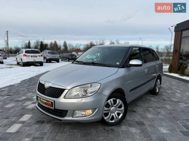 Сірий Шкода Фабія, об'ємом двигуна 1.6 л та пробігом 248 тис. км за 5999 $, фото 1 на Automoto.ua