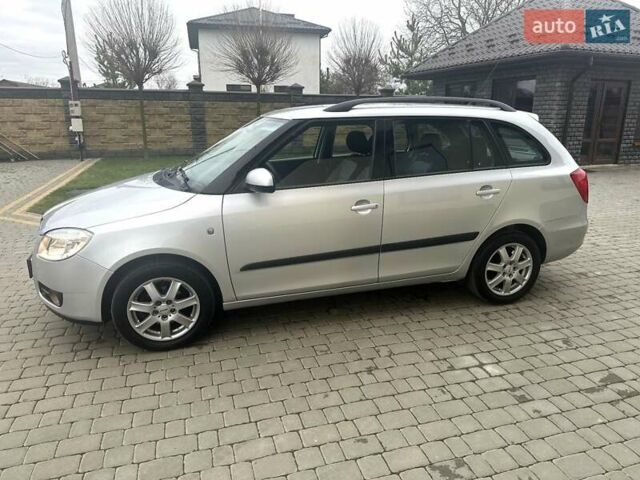 Сірий Шкода Фабія, об'ємом двигуна 1.4 л та пробігом 190 тис. км за 5550 $, фото 1 на Automoto.ua