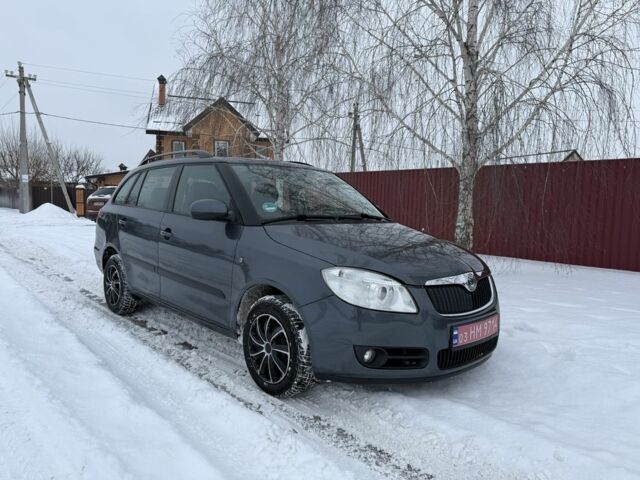 Серый Шкода Фабия, объемом двигателя 0 л и пробегом 170 тыс. км за 6000 $, фото 1 на Automoto.ua