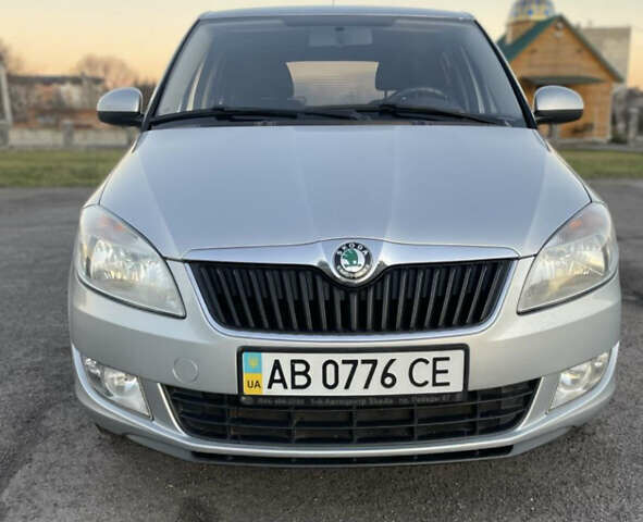 Серый Шкода Фабия, объемом двигателя 1.4 л и пробегом 173 тыс. км за 6200 $, фото 1 на Automoto.ua