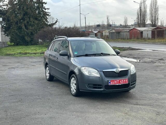 Серый Шкода Фабия, объемом двигателя 0 л и пробегом 186 тыс. км за 6000 $, фото 1 на Automoto.ua
