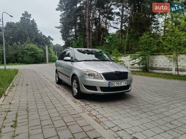 Сірий Шкода Фабія, об'ємом двигуна 1.6 л та пробігом 335 тис. км за 5300 $, фото 1 на Automoto.ua
