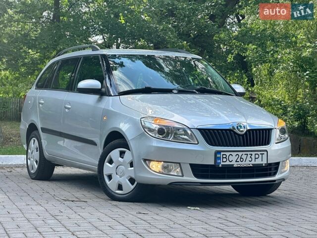 Сірий Шкода Фабія, об'ємом двигуна 1.6 л та пробігом 219 тис. км за 5700 $, фото 1 на Automoto.ua