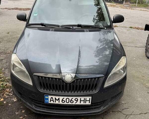 Сірий Шкода Фабія, об'ємом двигуна 1.2 л та пробігом 234 тис. км за 4900 $, фото 1 на Automoto.ua