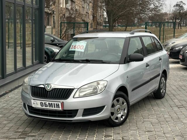 Серый Шкода Фабия, объемом двигателя 1.2 л и пробегом 216 тыс. км за 5900 $, фото 1 на Automoto.ua