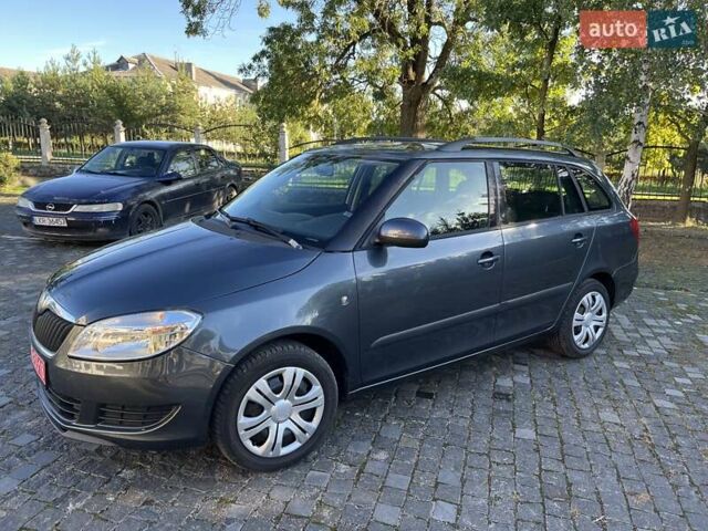 Сірий Шкода Фабія, об'ємом двигуна 1.39 л та пробігом 165 тис. км за 5500 $, фото 1 на Automoto.ua