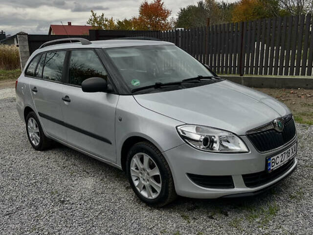 Сірий Шкода Фабія, об'ємом двигуна 1.2 л та пробігом 160 тис. км за 5850 $, фото 1 на Automoto.ua