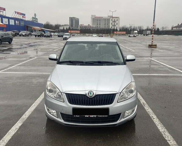 Сірий Шкода Фабія, об'ємом двигуна 1.6 л та пробігом 260 тис. км за 6200 $, фото 1 на Automoto.ua