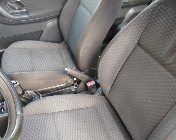 Сірий Шкода Фабія, об'ємом двигуна 1.6 л та пробігом 304 тис. км за 5200 $, фото 1 на Automoto.ua