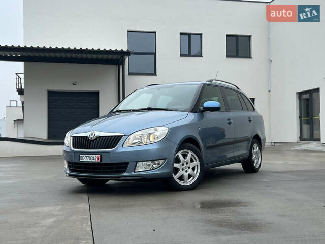 Серый Шкода Фабия, объемом двигателя 1.6 л и пробегом 204 тыс. км за 7950 $, фото 1 на Automoto.ua