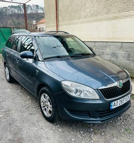 Серый Шкода Фабия, объемом двигателя 1.6 л и пробегом 279 тыс. км за 5499 $, фото 1 на Automoto.ua