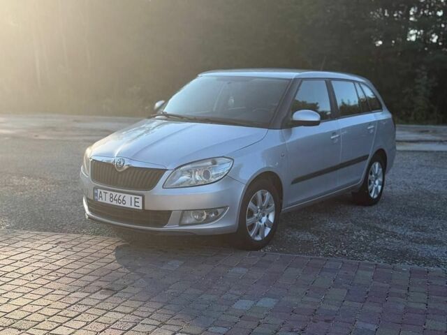 Сірий Шкода Фабія, об'ємом двигуна 1.6 л та пробігом 290 тис. км за 3850 $, фото 1 на Automoto.ua