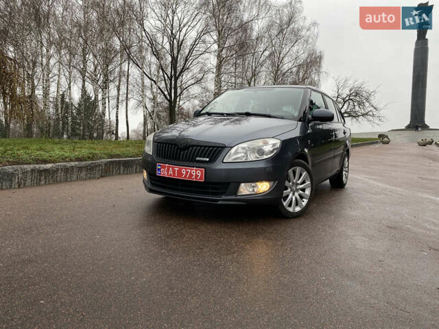Серый Шкода Фабия, объемом двигателя 1.2 л и пробегом 185 тыс. км за 6000 $, фото 1 на Automoto.ua