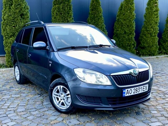 Сірий Шкода Фабія, об'ємом двигуна 1.6 л та пробігом 270 тис. км за 5900 $, фото 1 на Automoto.ua
