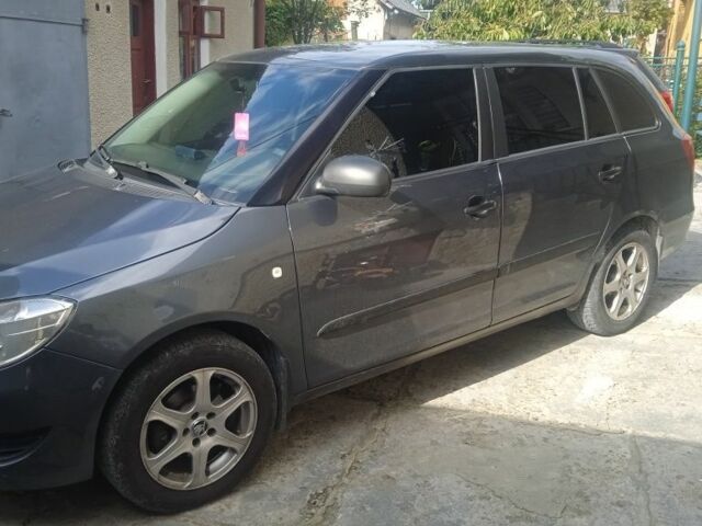 Сірий Шкода Фабія, об'ємом двигуна 0 л та пробігом 325 тис. км за 4450 $, фото 1 на Automoto.ua