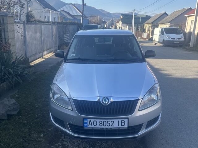 Серый Шкода Фабия, объемом двигателя 1.6 л и пробегом 290 тыс. км за 5700 $, фото 1 на Automoto.ua