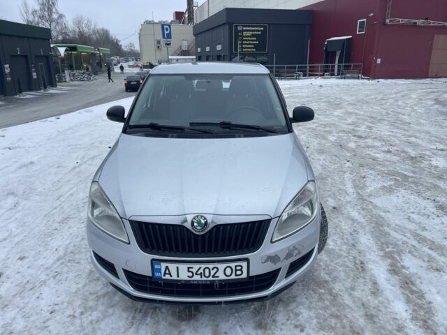 Сірий Шкода Фабія, об'ємом двигуна 1.6 л та пробігом 262 тис. км за 5700 $, фото 1 на Automoto.ua